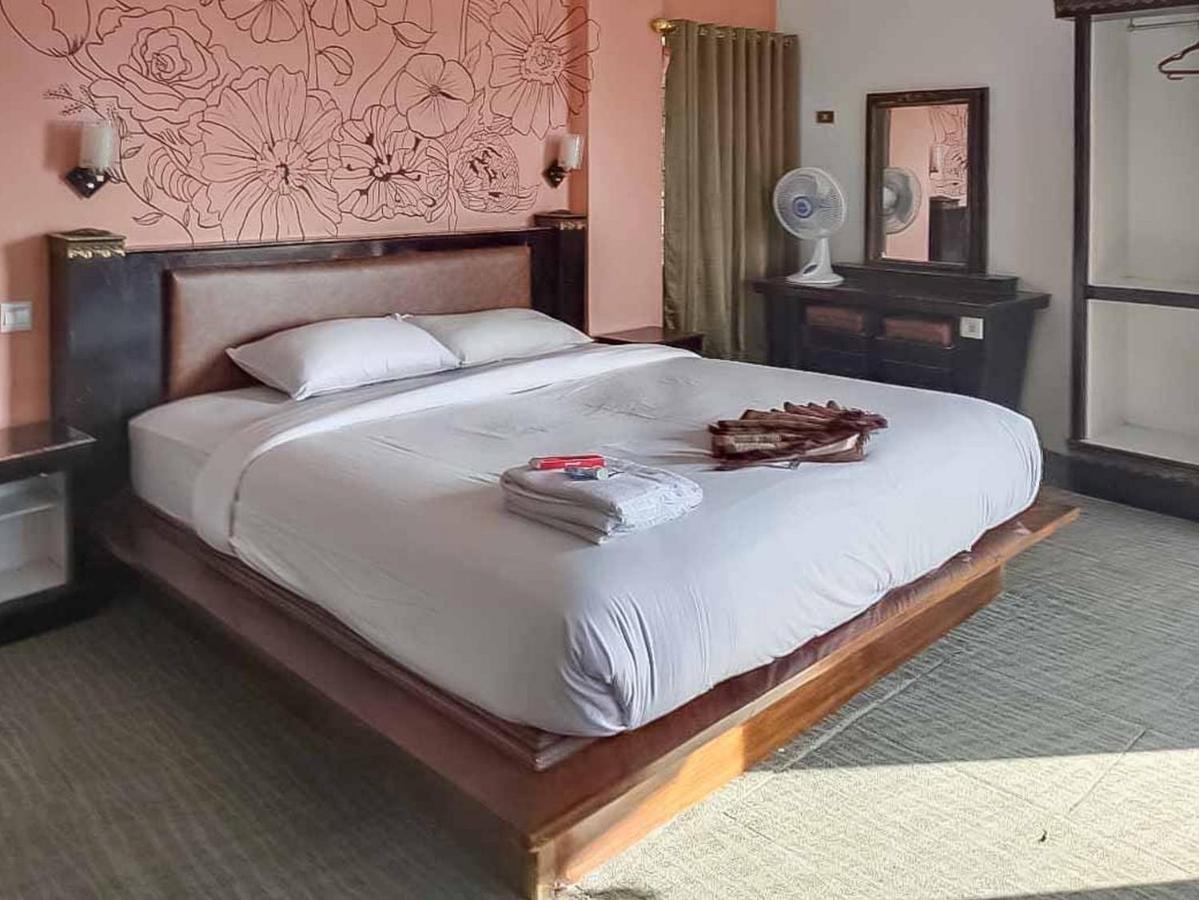 Hotel Ananda Syariah Redpartner Bukittinggi Eksteriør billede
