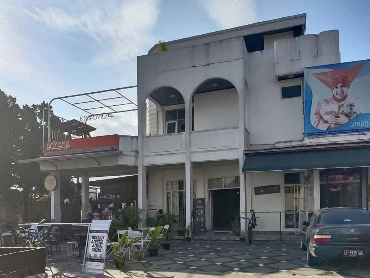Hotel Ananda Syariah Redpartner Bukittinggi Eksteriør billede